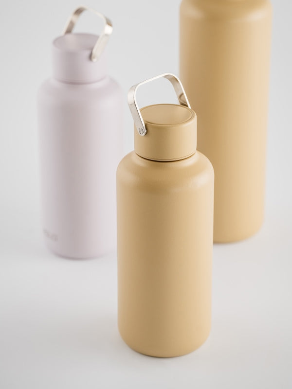 Ultraleichte Flasche Timeless Latte