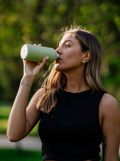 Ultraleichte Flasche Timeless Matcha